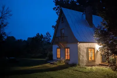 Image de 6- Saule : Chalet de campagne au bord de l\"eau