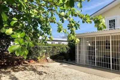 Image de Modern Condo With Great Location on the West Coast