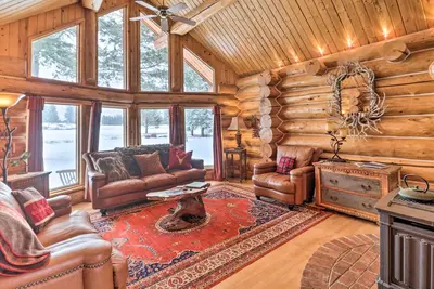 Image de Montana Cabin Getaway > 30 Min to Glacier National Park, with a sauna & fire pit