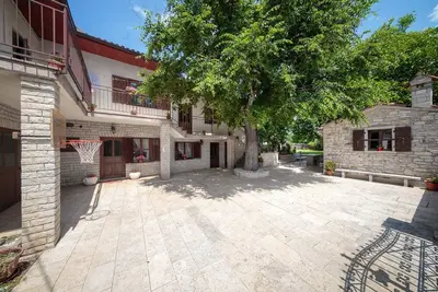 Image de Appartement de vacances Kanfanar pour 1 - 3 personnes avec 1 chambre à coucher - Appartement de vaca