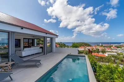 Grenadines (1/4 Rooms)