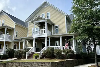 Image de River Club Golf Course Condo - Riverfront