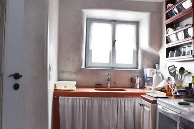 Image de Calderimi, Traditional house in the center of Santorini.
