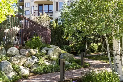 Image de Torian Plum Condominiums