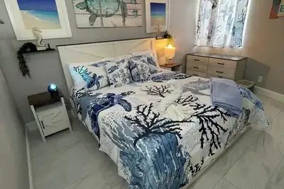 Image de Best Beach Location 1 Bedroom w King Bed, Htd Pool 2 Fireplace 2 TVs Free Parking