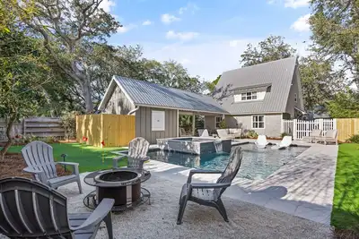 Image de East Beach Retreat near Gould’s Inlet Beach Access – sleeps 6