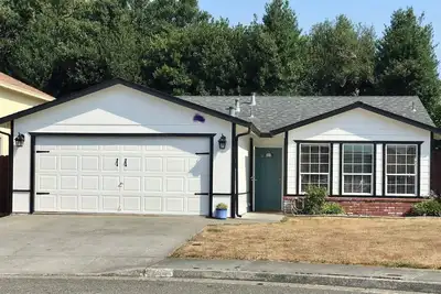 Image de Butterfly Cove/5 minutes to Beaches and Redwoods