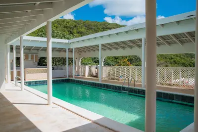 Image de Breathtaking villa's overlooking the sea