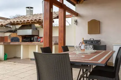 Image de Maison de vacances privée avec Wifi, piscine privée, climatisation, Tv, terrasse, parking