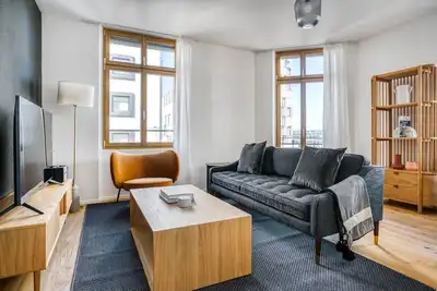 Image de Bright Gundeldingen 4 Room w\/ Storage, nr Basel Main Stn, by Blueground
