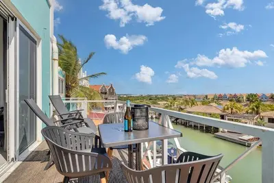 Image de Caribbean Court Studio 321 on the Laguna Marina