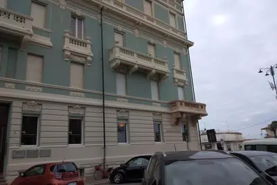 Image de Viareggio seafront - studio apartment in downtown - movida area
