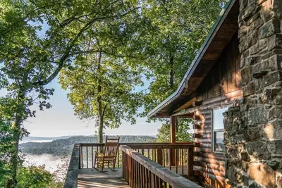 Image de Mountain Ecstasy - Romantic Cabin w\/ Beautiful View