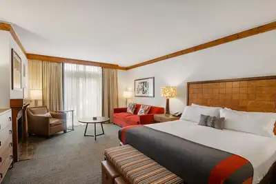 Image de Top Floor Ski in/out Lodge at Spruce Peak