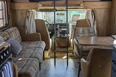 Image de Cozy Retro Camper - Enjoy the Cool Arizona Weather