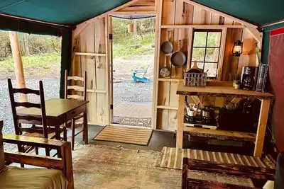 Image de Indian Attack Cabin Tent - Wi-Fi