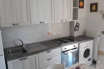 Image de Independent studio flat 200 m from the sea!