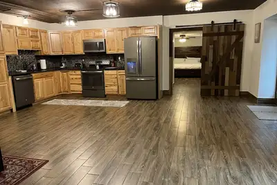 Image de 1174 Topside! Cozy 2br apartment!