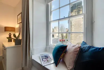 Lionsgate View, luxury apartment right opposite Alnwick Castle