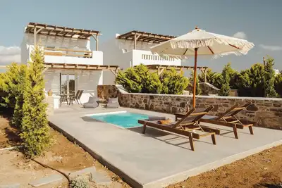 Image de Santo Concept Luxury Grey Villa with Pool & outdoor Jacuzzi Sea Views
