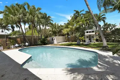 Image de Beautiful 3Br/2Ba House w/Heated Pool