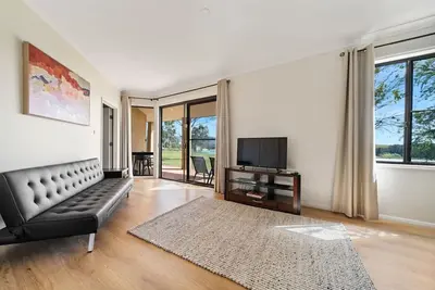 Image de Perfectly Located Complete Private Villa