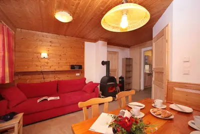 Image de Staudi's ski hut Top11 in hut style directly on the piste Wood-burning stove