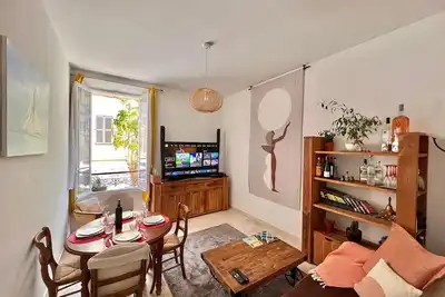 Image de 2 Bedrooms 200m From The Beach Center Cannes