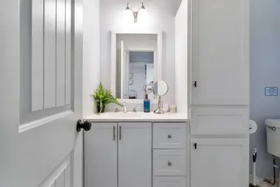 Image de Upstairs Units @th3escape