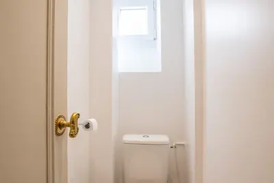 Image de One bedroom apartment in 17th arrondissement