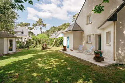 Image de Maison spacieuse à Carnac, proche plage, 3 terrasses, jardin clos, Wifi, pour 7 pers, 2*