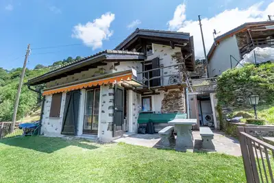 Image de Spacious rustico in the Indemini Valley with a view of Lake Maggiore