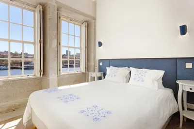 Image de Oporto Home River Front