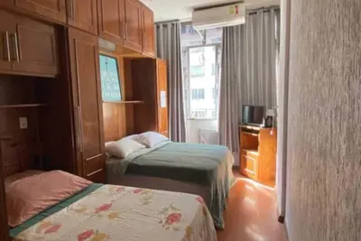 Image de Beautiful Bedroom/Living Room In Copacabana For Up To 5 People