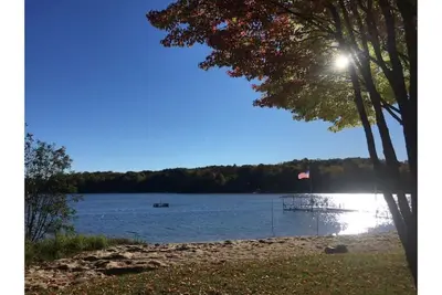 Image de Beautiful Lakefront Home on Big Lake!