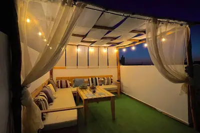Image de Appartement au style unique avec terrasse privée