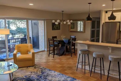 Image de Spacious and Convenient condo in Tysons