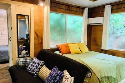 Image de A Curious Cabin in Daniel Boone National Forest 🌳