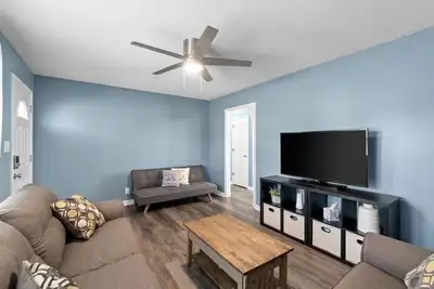 Image de Pet Friendly 2 bedroom close to Ft. Campbell
