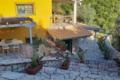 Image de Eumaeos Spitakia