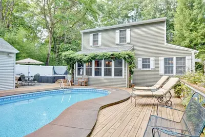 Image de Poolside: Private Swimming Pool and Hot Tub, Close to Beach and Town