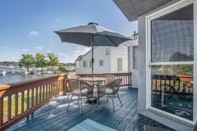 Comfortably Numb: Be Swept Away by Full Panoramic Views of the Saugatuck Harbor