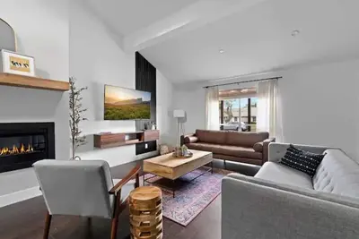 Image de Midcentury-modern, eclectic, Open Concept, 3bedrooms