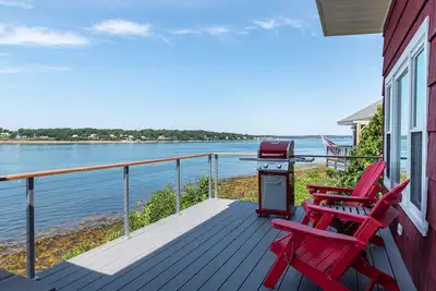 Image de Sea Ledge North - Capture Breathtaking Sunsets from this Beautiful Home
