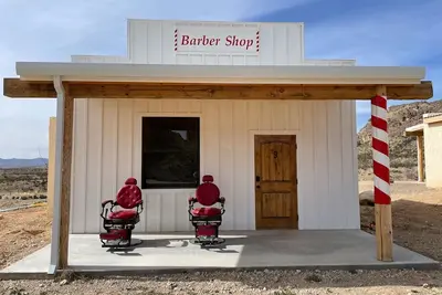 Image de Big Bend Lodging at Ten Bits Ranch | Room #9 (Barber Shop)