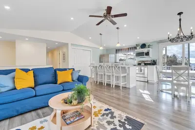 Image de Beautiful Home with Oceanview & Game Room