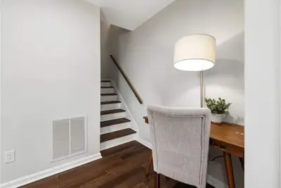 Image de Modern & Cozy near Hospitals ~ Workspace ~ Parking