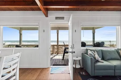 Image de Lazy Layla's-Salty Carolina Vibes