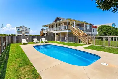 Image de 3 br, 500ft to Beach  pool view!
