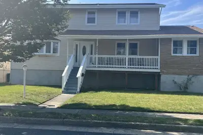 Image de Hairston's Shore House 7 mins away from the beach, boardwalk and fun in the sun.